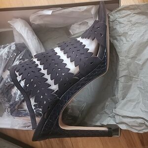 Elegant Black Heeled Sandals